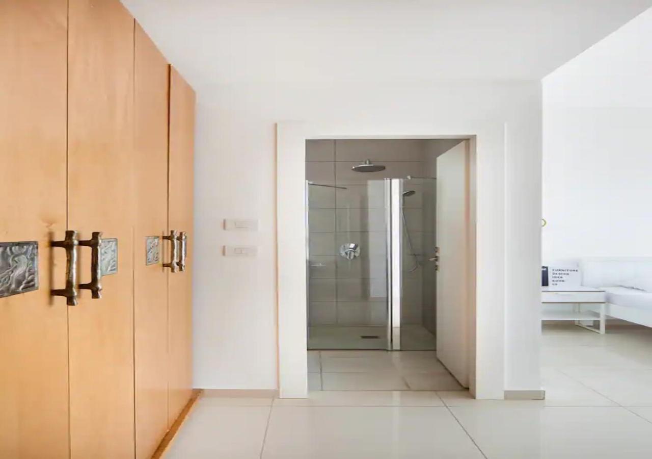 O&O Group- Special Apartment Sea View Luxury Tower Bat Yam Eksteriør bilde