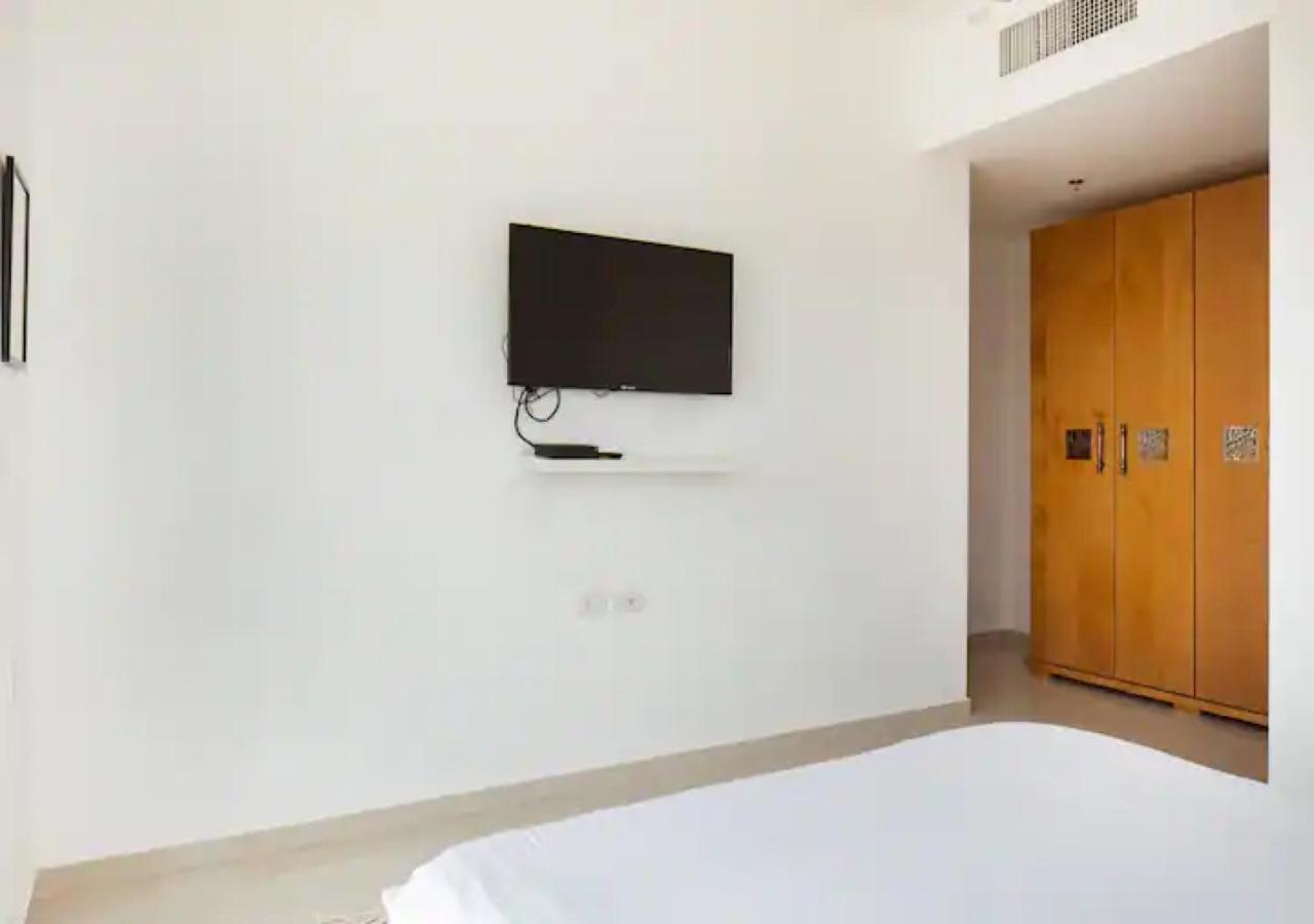 O&O Group- Special Apartment Sea View Luxury Tower Bat Yam Eksteriør bilde