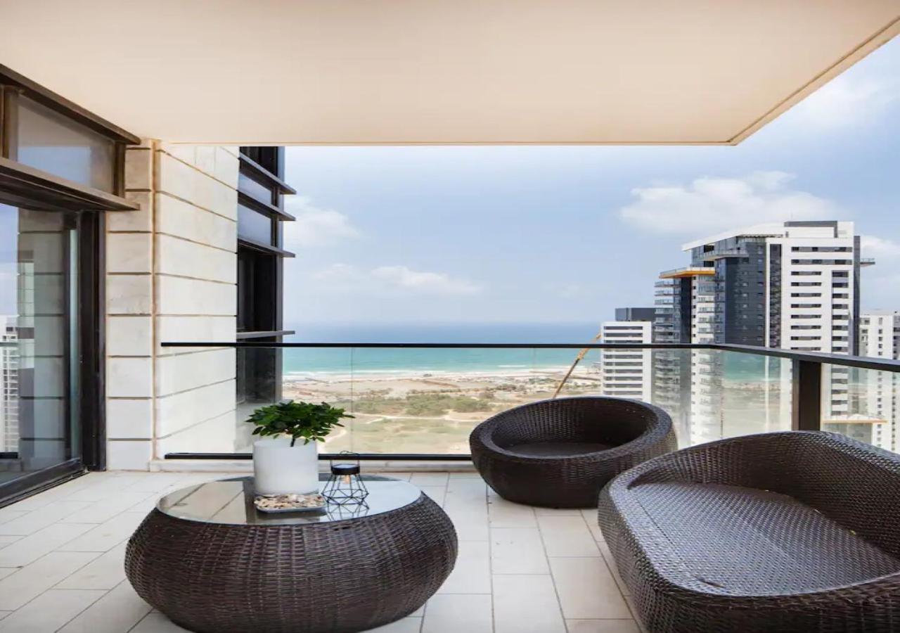 O&O Group- Special Apartment Sea View Luxury Tower Bat Yam Eksteriør bilde